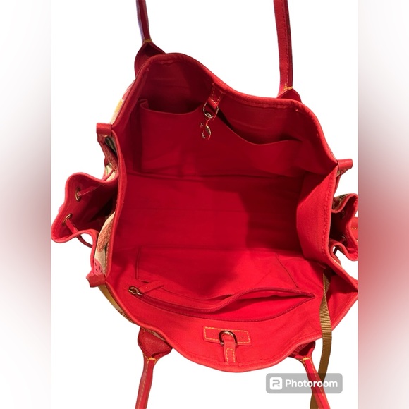 Dooney & Bourke 🍉 🥝 🍊Ambrosia Fruit Small Tote - Picture 8 of 13